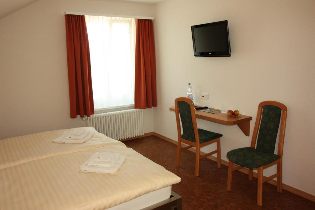 Hotel Speiserestaurant Bahnhof Guttingen Номер фото
